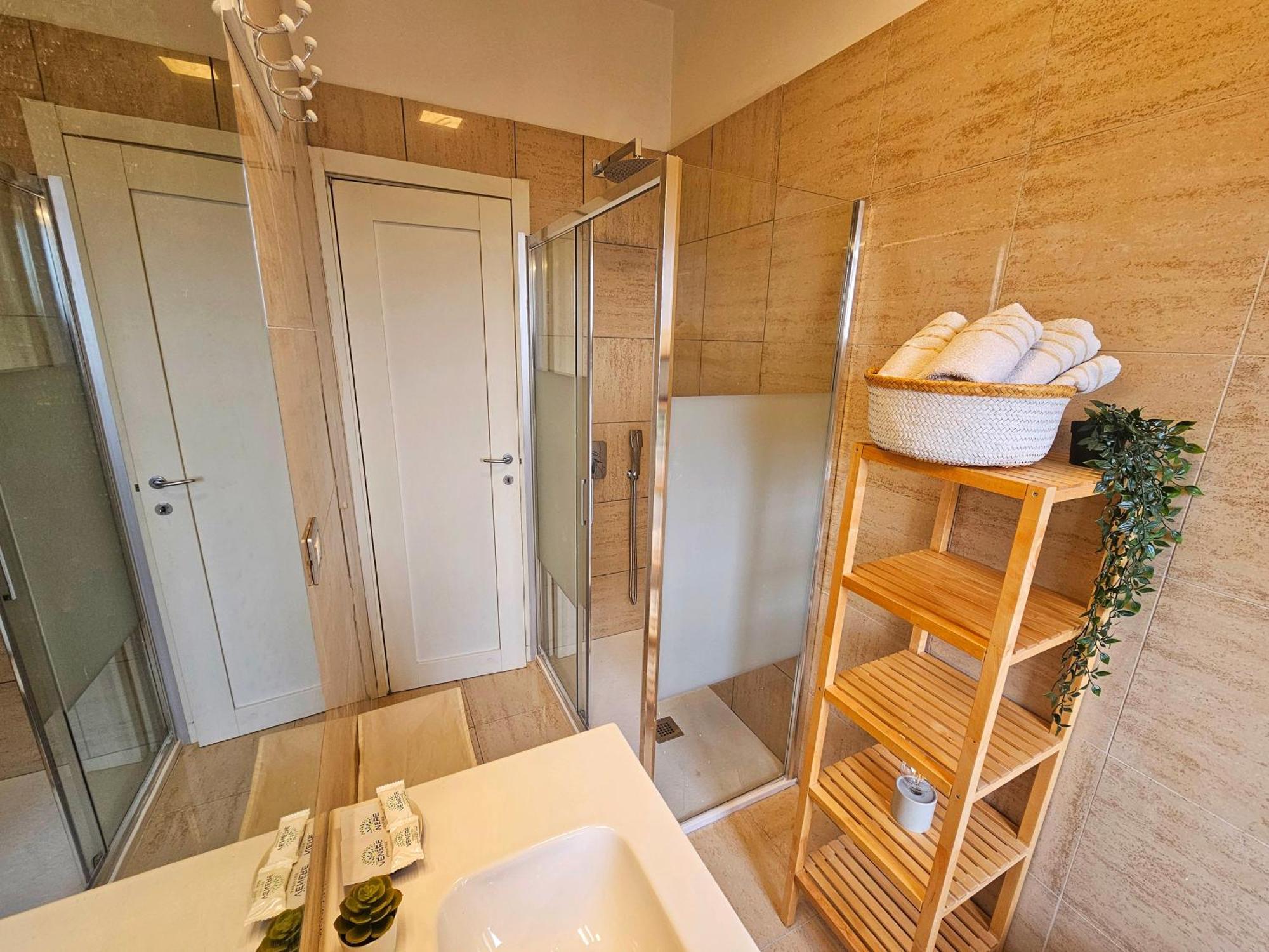 Sunny & Updated Flat With Panoramic City View 50M From M4 Stop Mailand Exterior foto