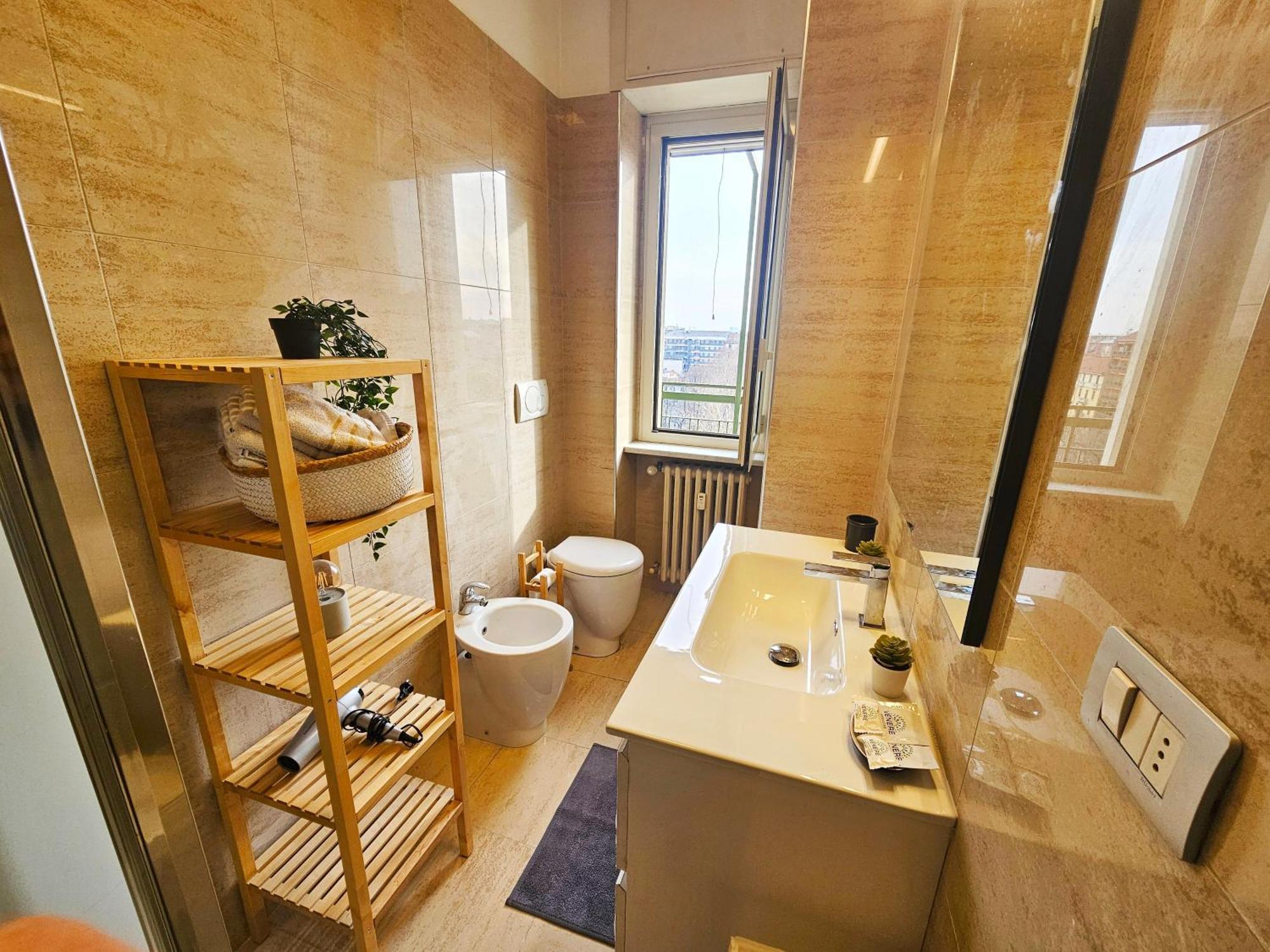 Sunny & Updated Flat With Panoramic City View 50M From M4 Stop Mailand Exterior foto
